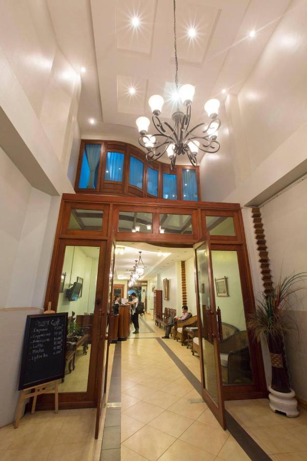 Mali Namphu Hotel Vientiane Extérieur photo
