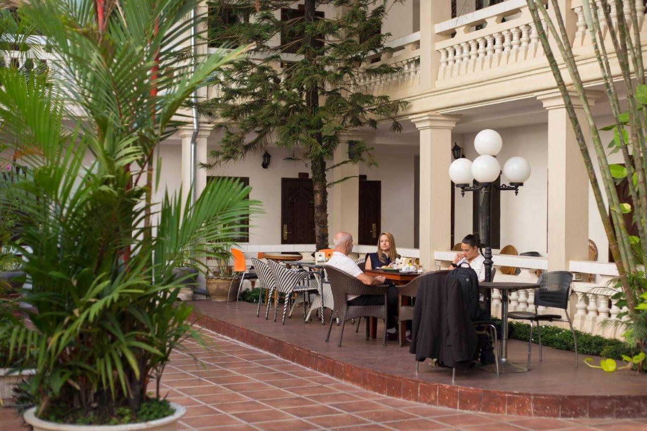 Mali Namphu Hotel Vientiane Extérieur photo