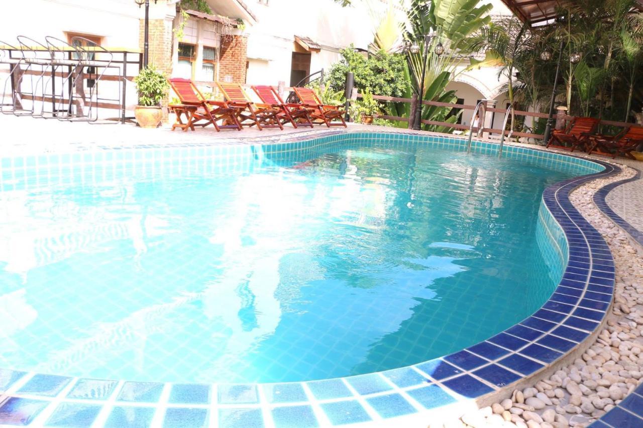 Mali Namphu Hotel Vientiane Extérieur photo