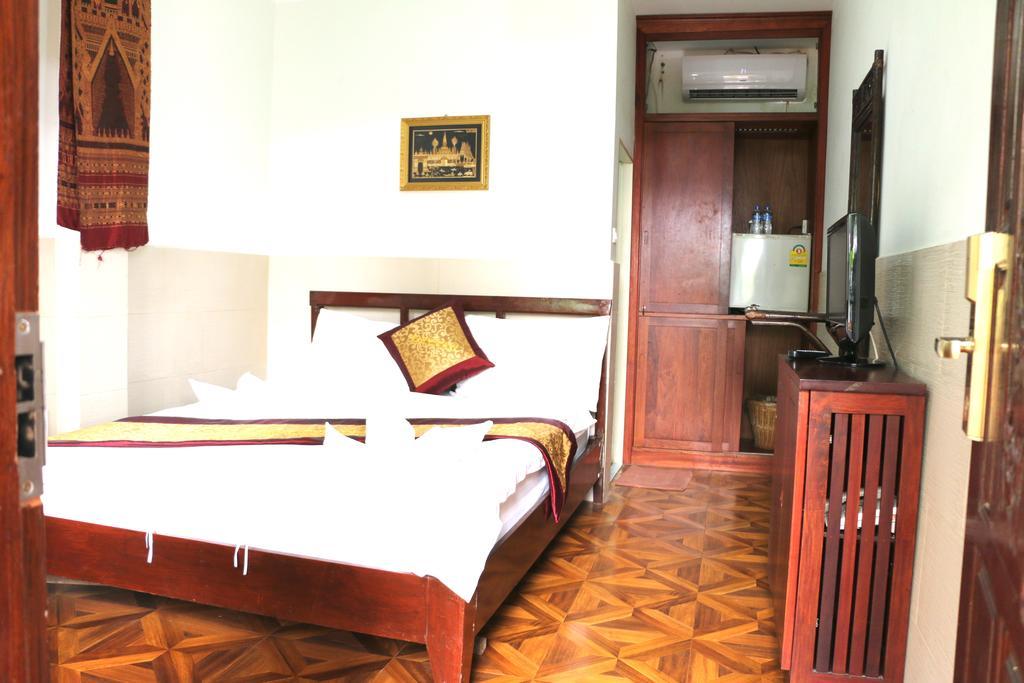 Mali Namphu Hotel Vientiane Extérieur photo