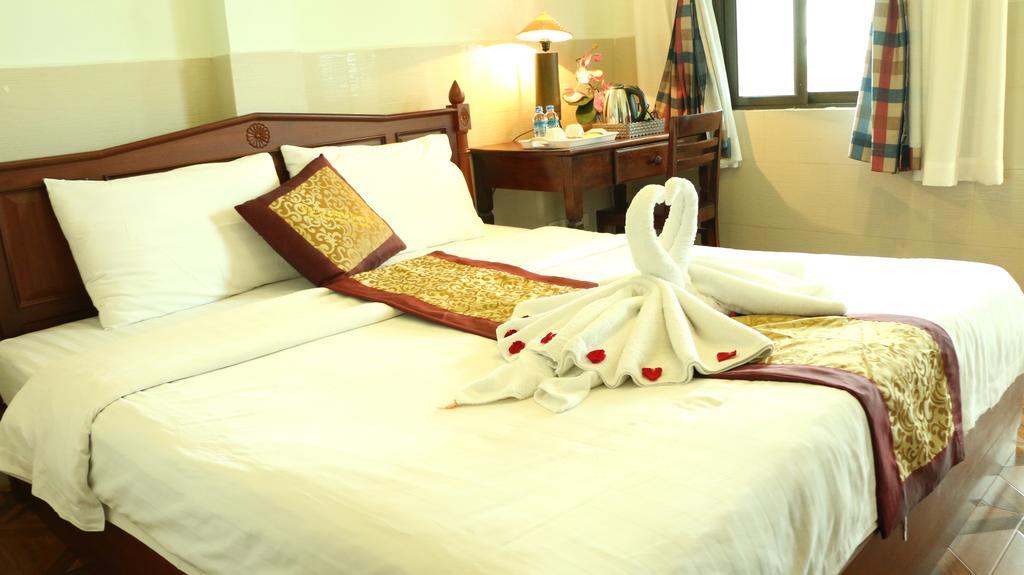 Mali Namphu Hotel Vientiane Extérieur photo