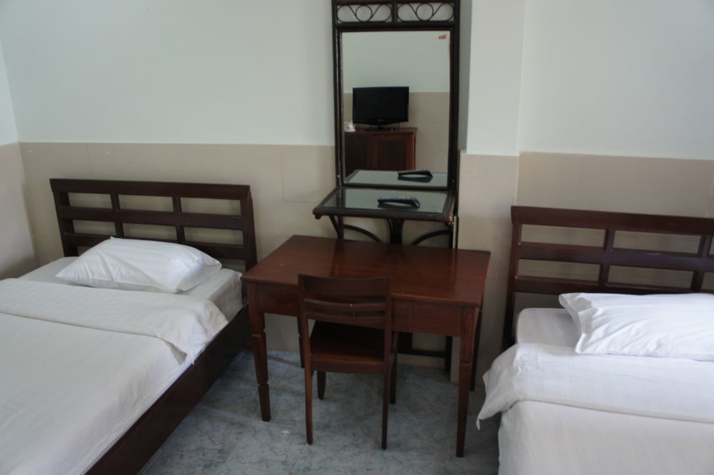 Mali Namphu Hotel Vientiane Extérieur photo